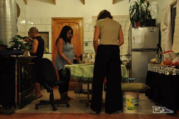 Preparando nosso jantar na casa da Andrea e do Pablo em Pueblo Hundido, na periferia de Rengo, ao sul de Santiago, no Chile